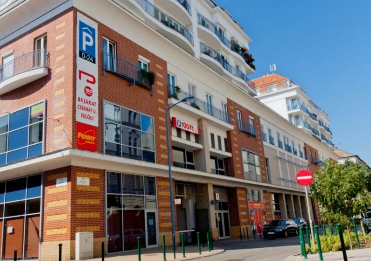 Appartement 1,5 Szobás Terasszal,közel A Széchenyi Fürdőhöz Budapest